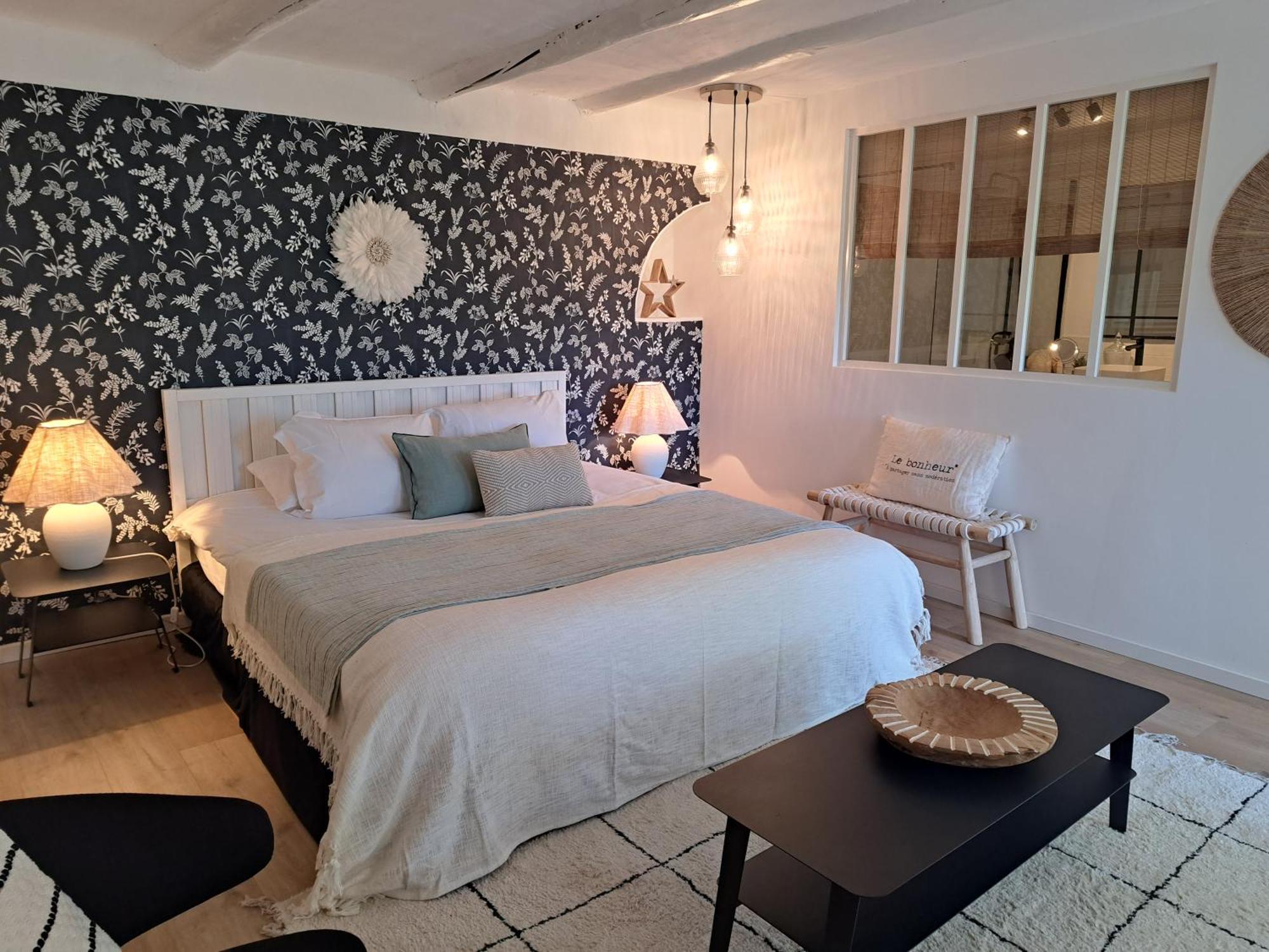 Hotel Le Cottage De Sophie Valernes Room photo