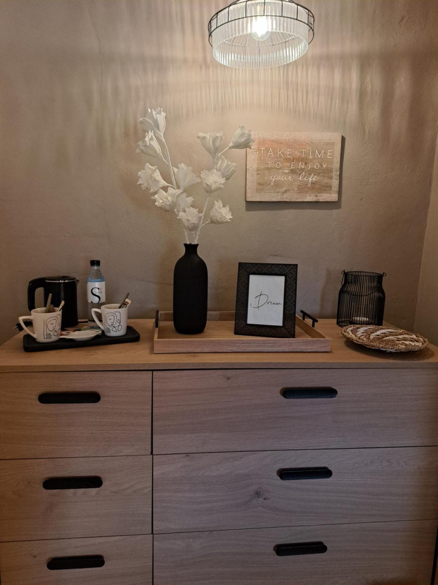 Hotel Le Cottage De Sophie Valernes Room photo