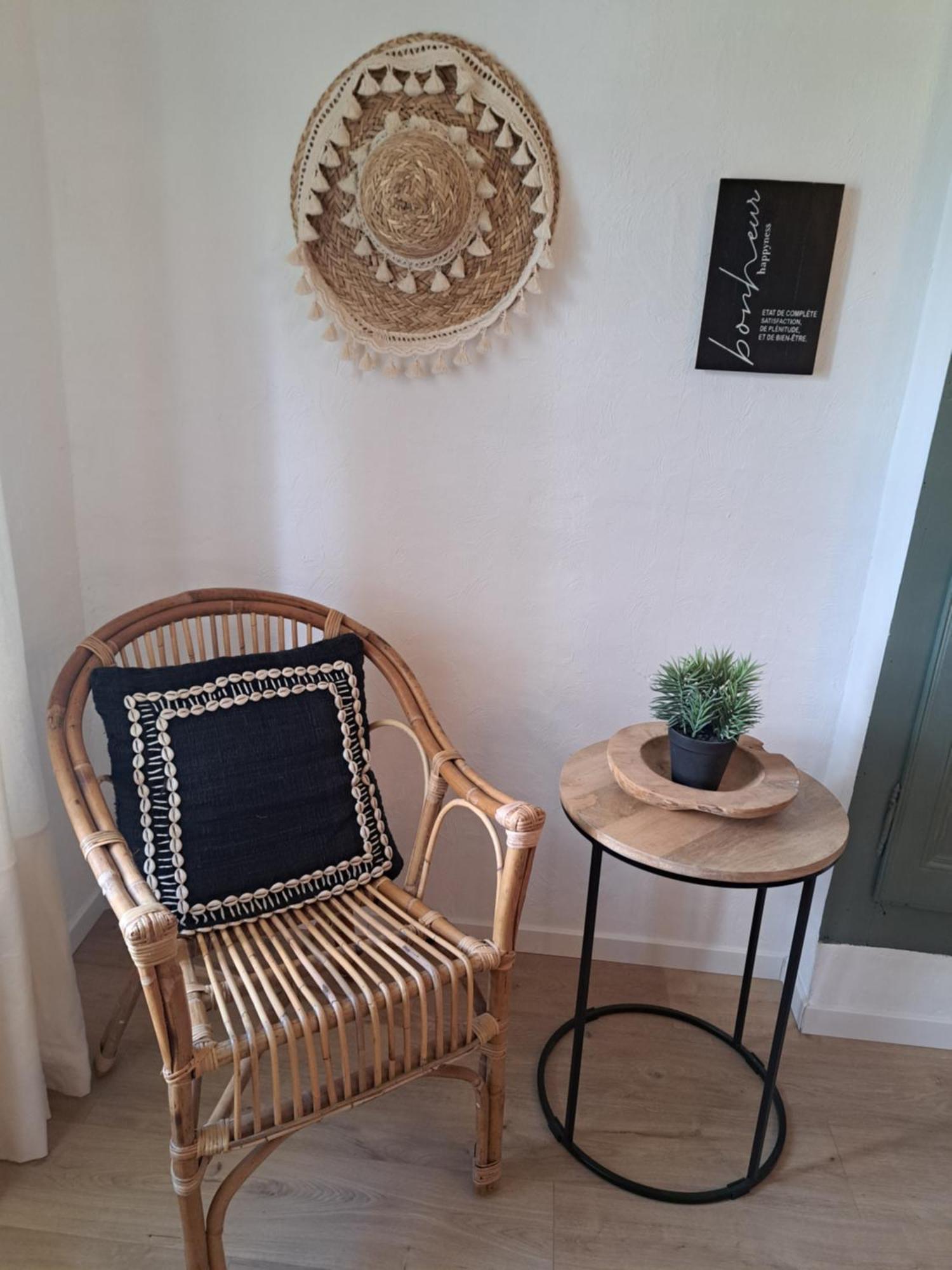 Hotel Le Cottage De Sophie Valernes Room photo